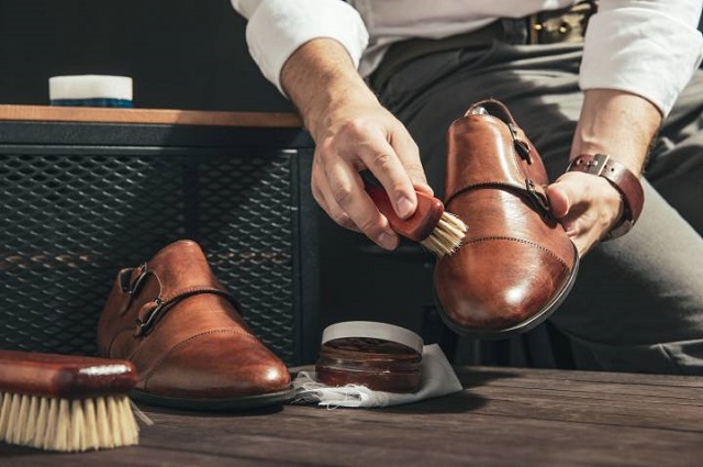 Làm sạch giày mang đến nhiều lợi ích cho người dùng